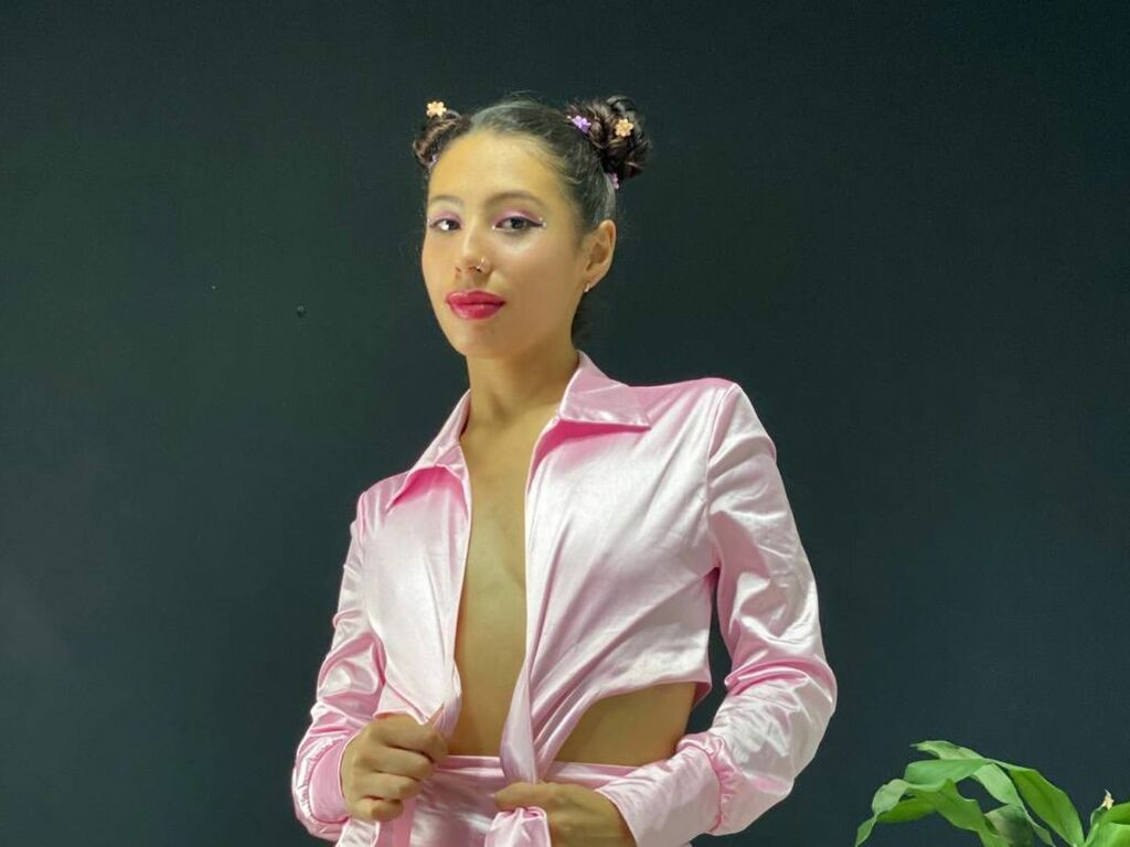 CloeeMora