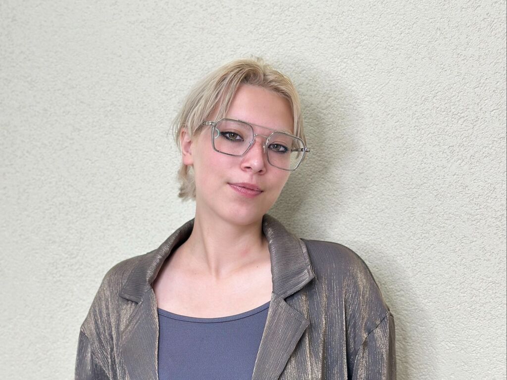 DawnCarradine